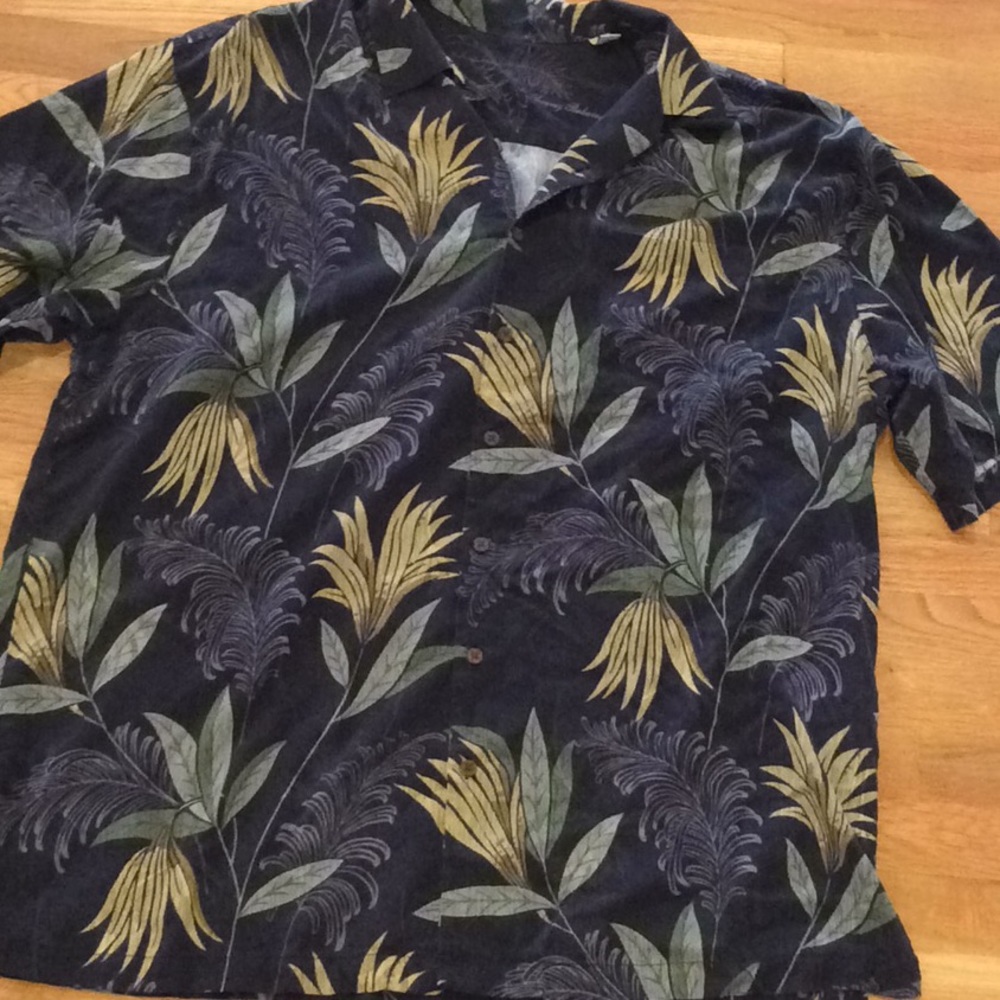 Tommy Bahama floral button down shirt